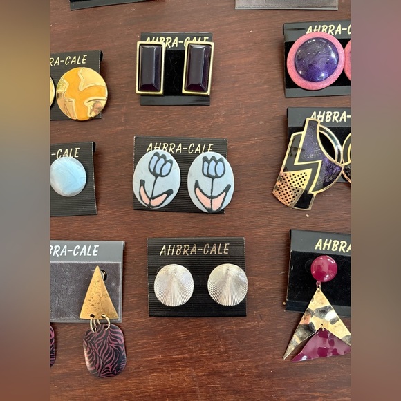 Ahbra-Cale Earring Set with Various Colors - 11 pairs - Vintage - Picture 3 of 5